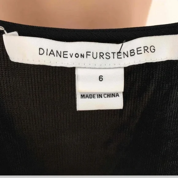 Diane Von Furstenberg 100% Silk Wrap Dress - Picture 5 of 7